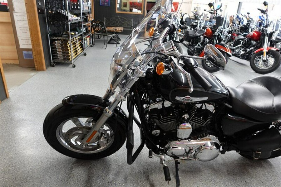 2015 Harley-Davidson Sportster 1200 Custom