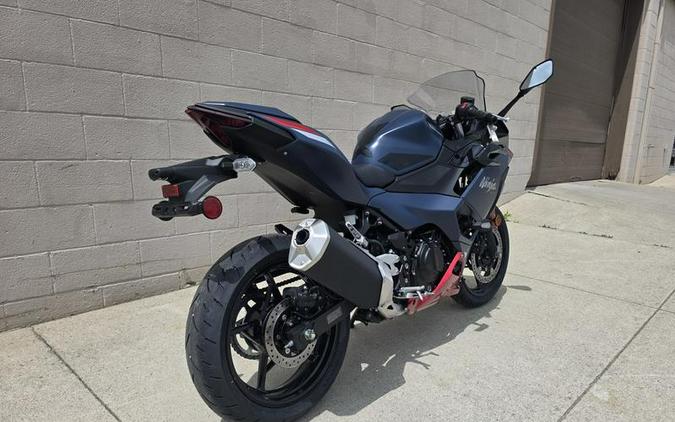 2026 Kawasaki Ninja® 500 ABS Metallic Matte Twilight Blue
