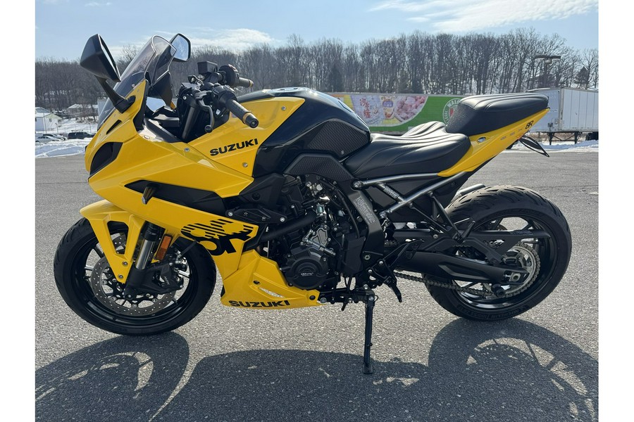 2024 GSX-8R - Suzuki