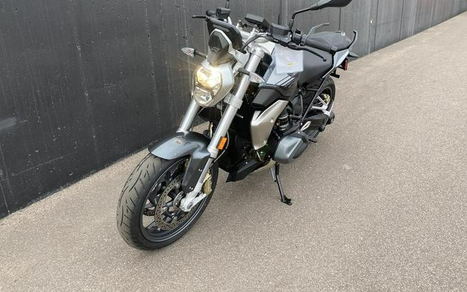 2022 BMW R 1250 R Mineral Gray Metallic