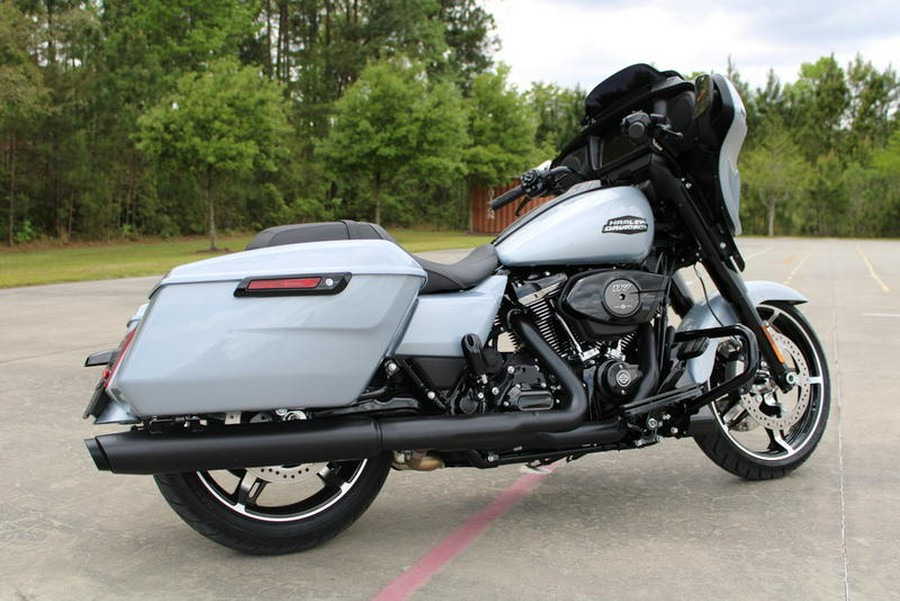 2024 Harley-Davidson® FLTRX - Road Glide®