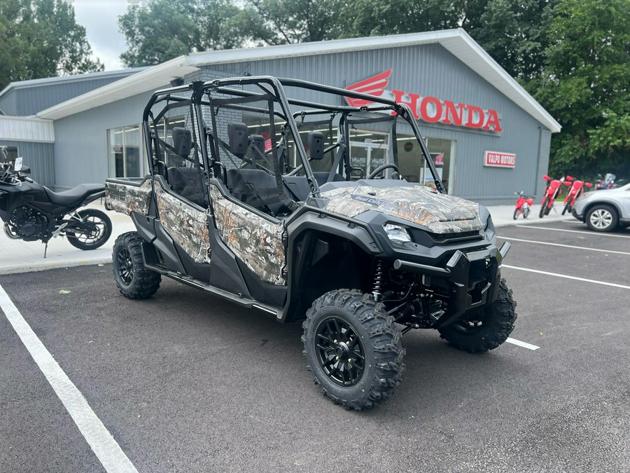 2024 Honda Pioneer 1000-6 Deluxe Crew