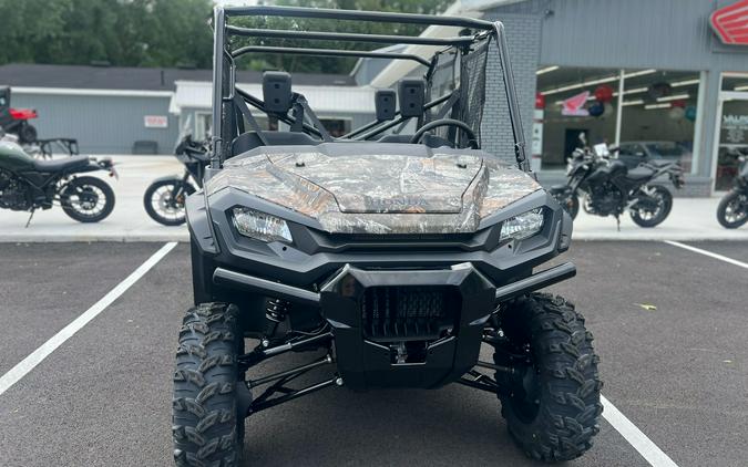 2024 Honda Pioneer 1000-6 Deluxe Crew