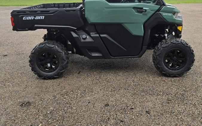 2026 Can-Am® Defender DPS CAB HD9 Compass Green