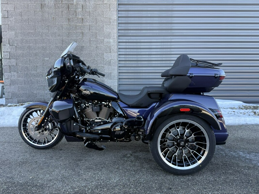 2026 Harley-Davidson® Street Glide 3 Limited FLHLT