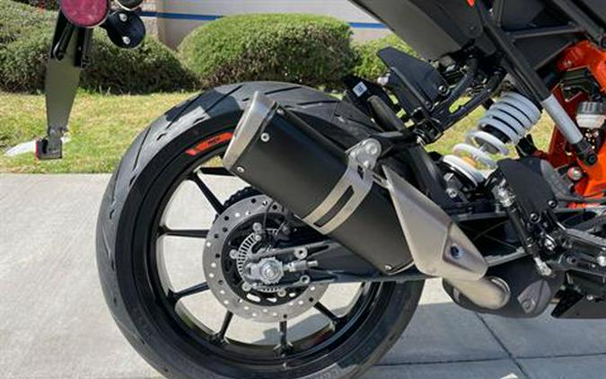 2023 KTM 390 Duke