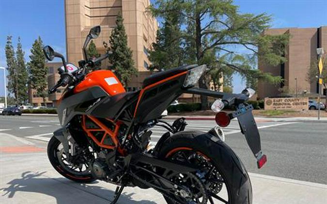 2023 KTM 390 Duke