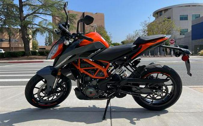 2023 KTM 390 Duke