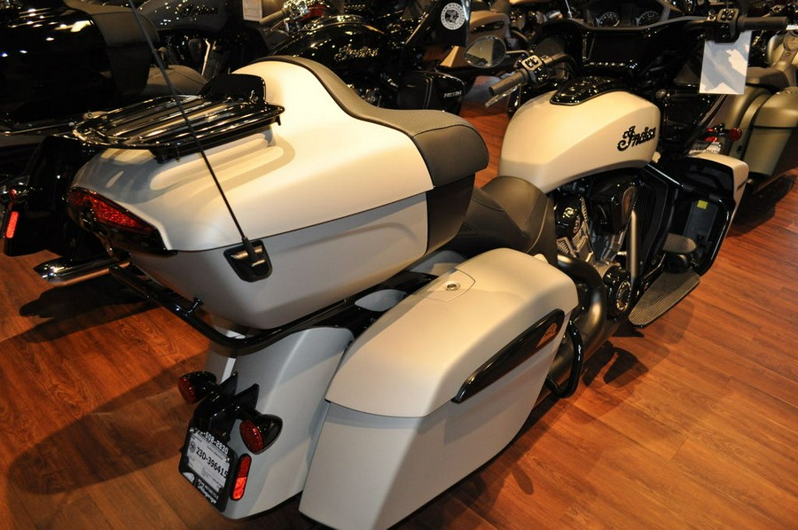 2023 Indian Motorcycle® Pursuit Dark Horse Silver Quartz Smoke