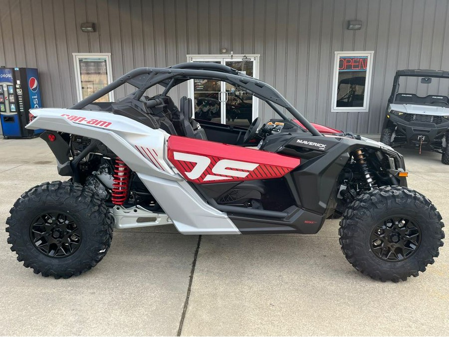 2024 Can-Am Maverick X3 DS Turbo Red & Silver