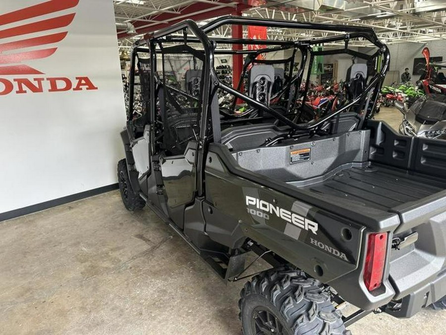 2024 Honda® Pioneer 1000-6 Deluxe Crew