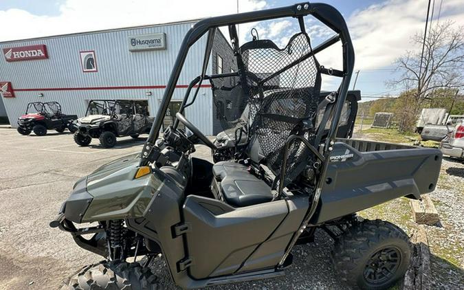 2026 Honda Pioneer 700 Deluxe