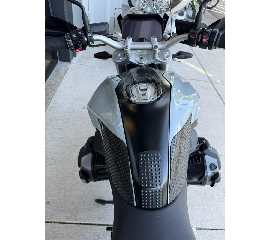 2024 BMW R 1250 R - ICE GREY