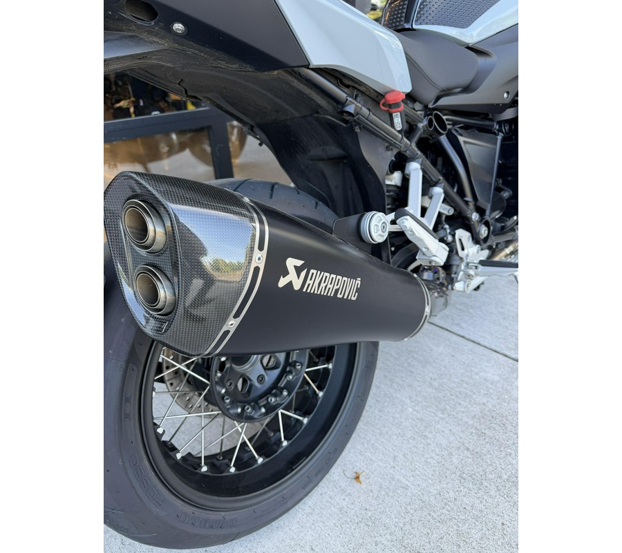 2024 BMW R 1250 R - ICE GREY