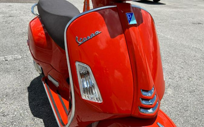 2022 Vespa GTS 300