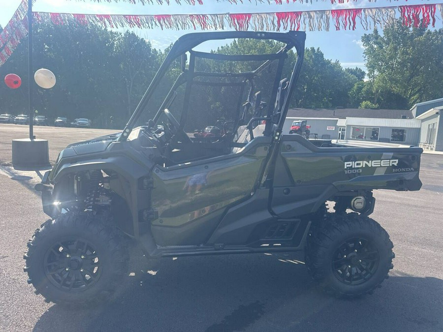 2024 Honda Pioneer 1000 Deluxe