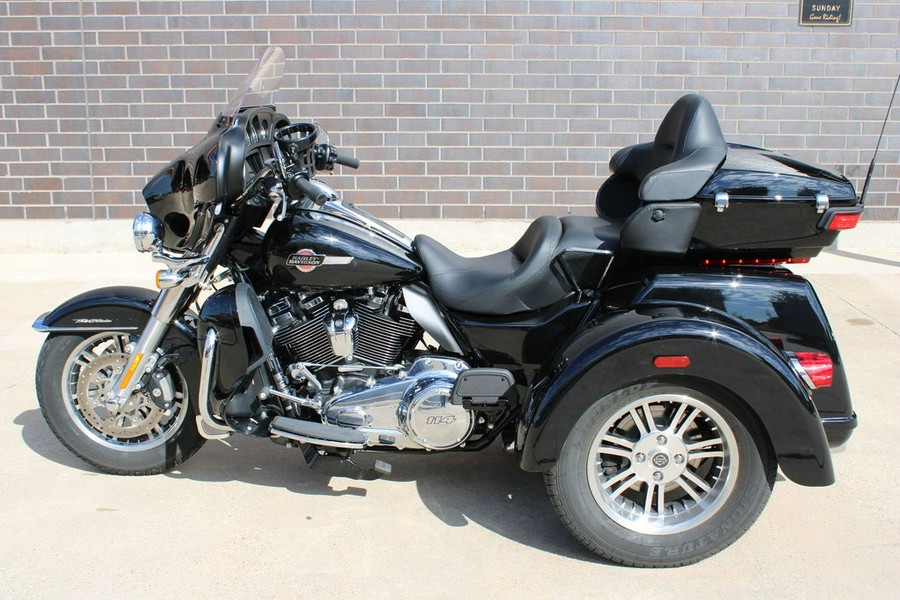 2024 Harley-Davidson® FLHTCUTG - Tri Glide® Ultra