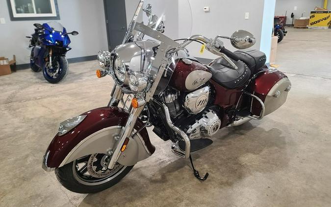 2025 Indian Springfield Maroon Metallic/Silver Quartz Metalli