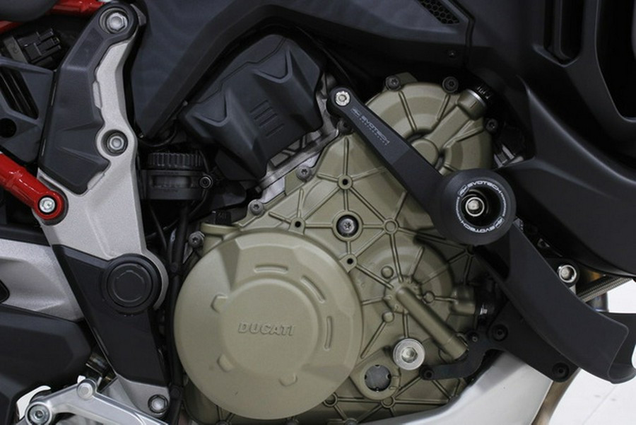 2022 Ducati Multistrada V4S Ducati Red / Alloy Wheels