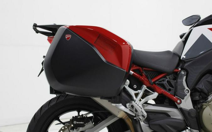 2022 Ducati Multistrada V4S Ducati Red / Alloy Wheels