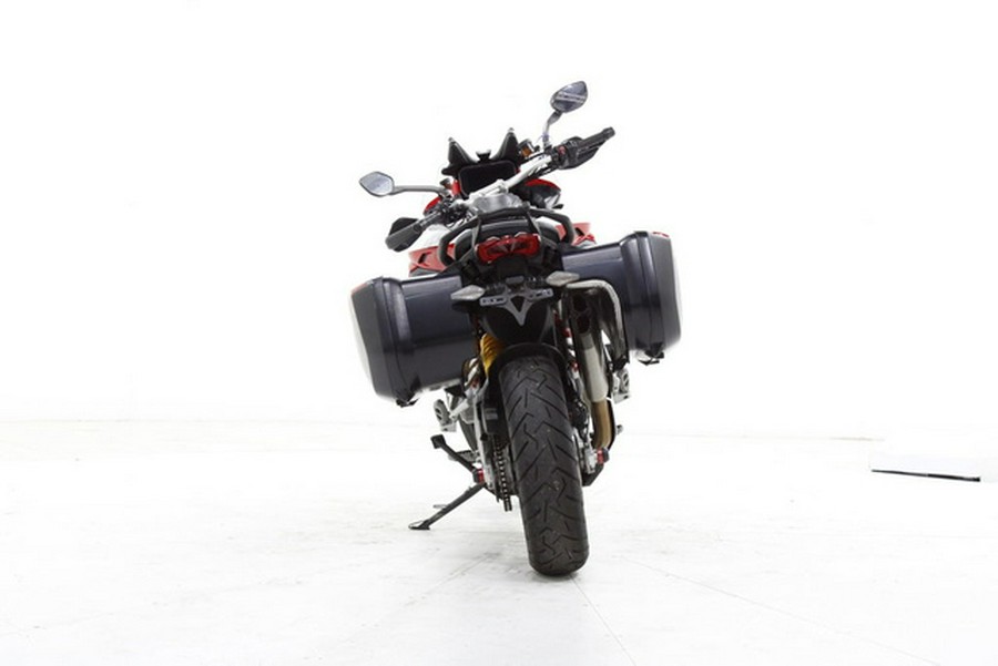 2022 Ducati Multistrada V4S Ducati Red / Alloy Wheels