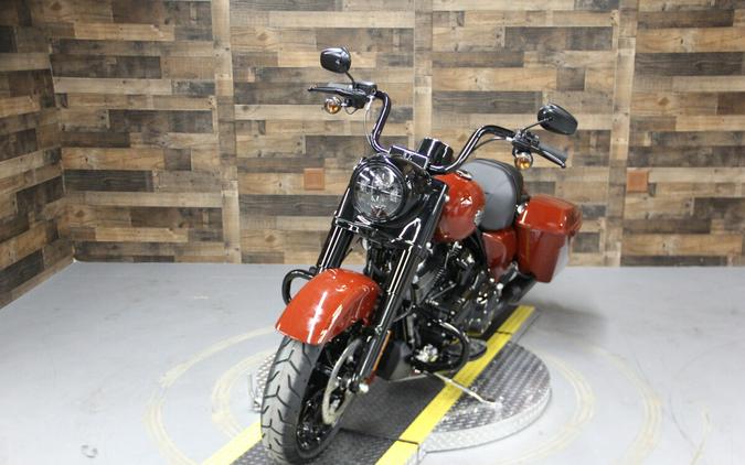 2024 Harley-Davidson Road King Special Red Rock