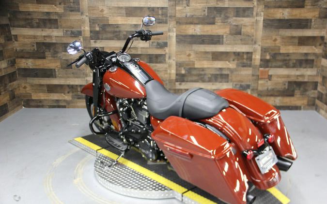 2024 Harley-Davidson Road King Special Red Rock