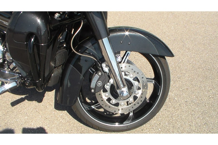 2017 Harley-Davidson® Street Glide?? CVO??? Street Glide??