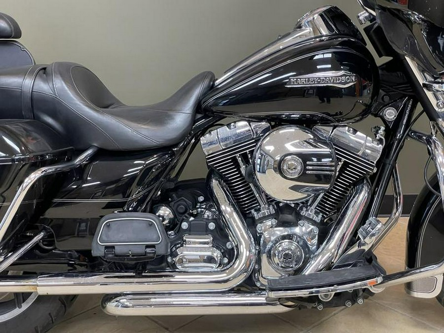 2015 Harley-Davidson® FLHTCU - Electra Glide® Ultra Classic®