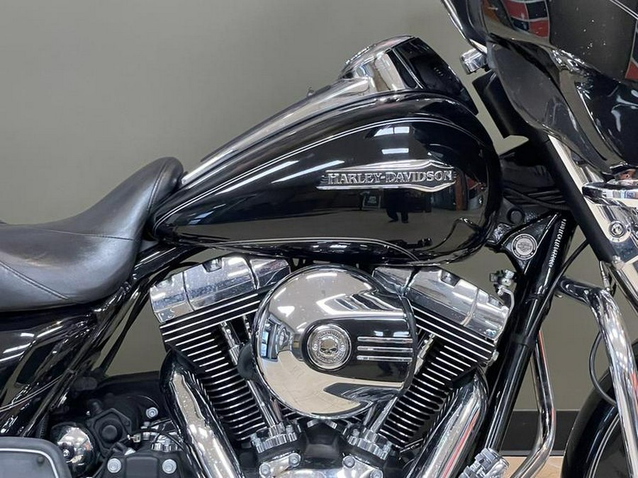 2015 Harley-Davidson® FLHTCU - Electra Glide® Ultra Classic®