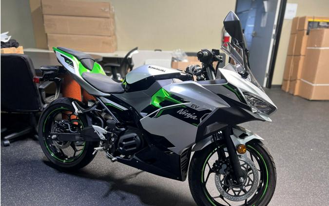 2024 Kawasaki Ninja® e-1 ABS