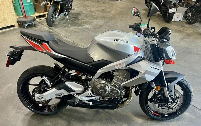 2026 Aprilia Tuono 457