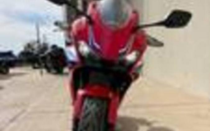 2025 Honda® CBR500R