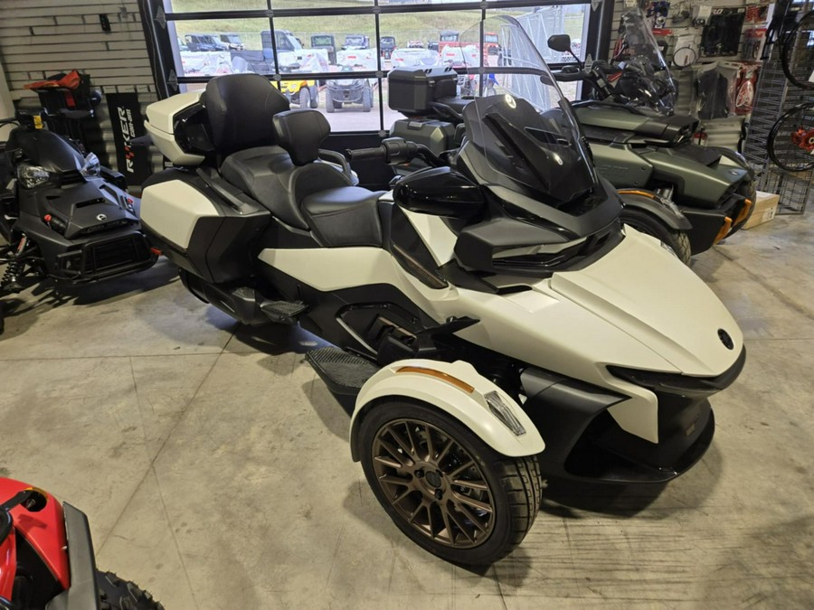 2025 Can-Am Spyder RT Sea-to-Sky