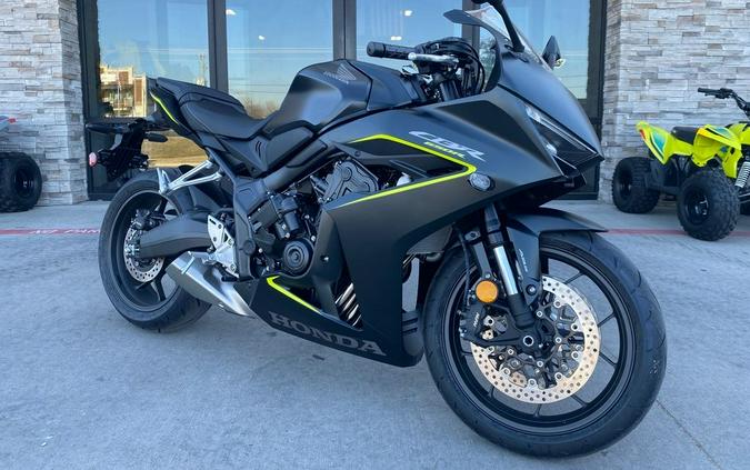 2026 Honda® CBR650R E-Clutch