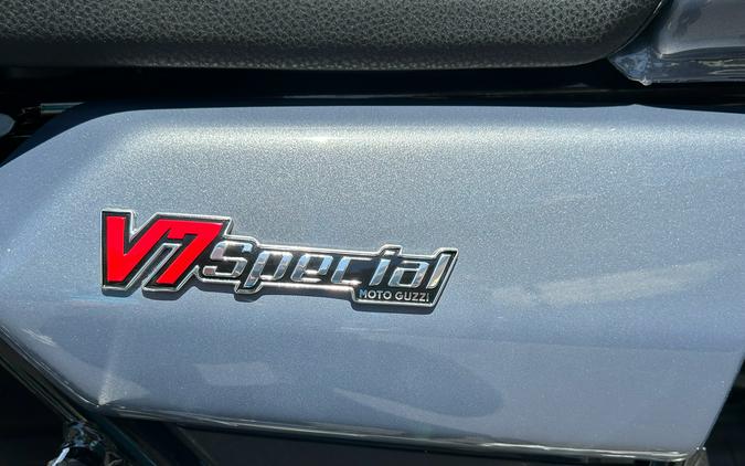 2024 Moto Guzzi V7 Special