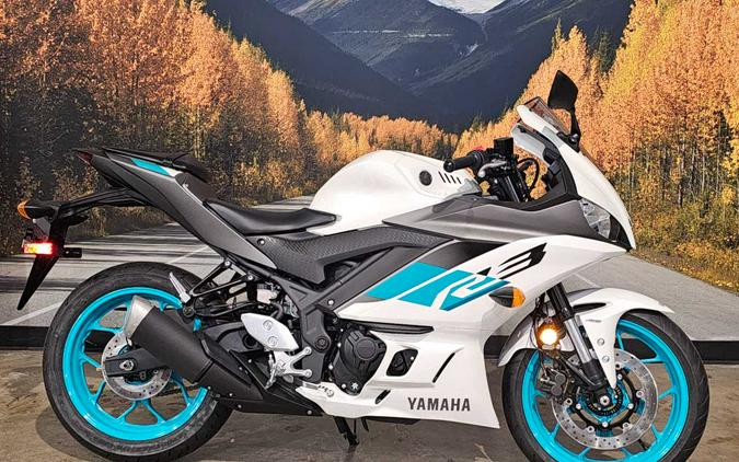 2024 YAMAHA YZF-R3 ABS