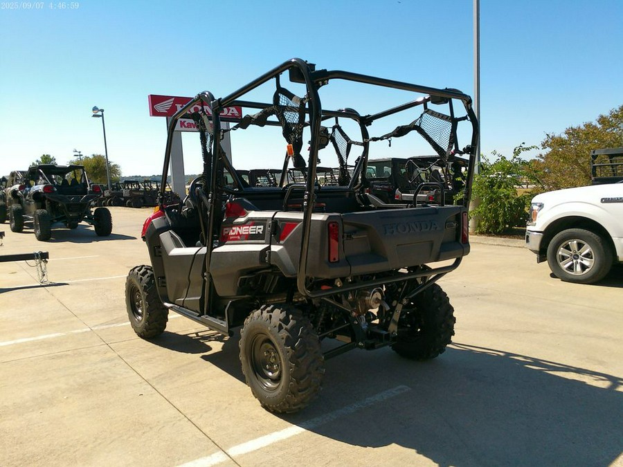 2026 Honda® SXS700M4T