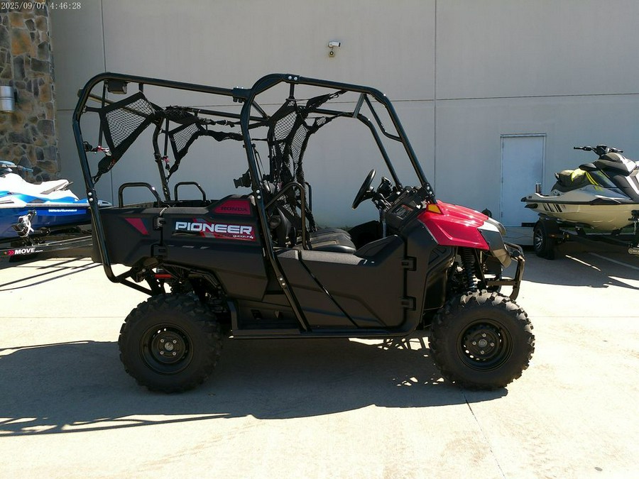 2026 Honda® SXS700M4T