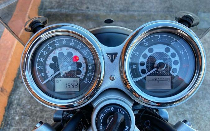 2023 Triumph Speed Twin 1200 Matte Baja Orange