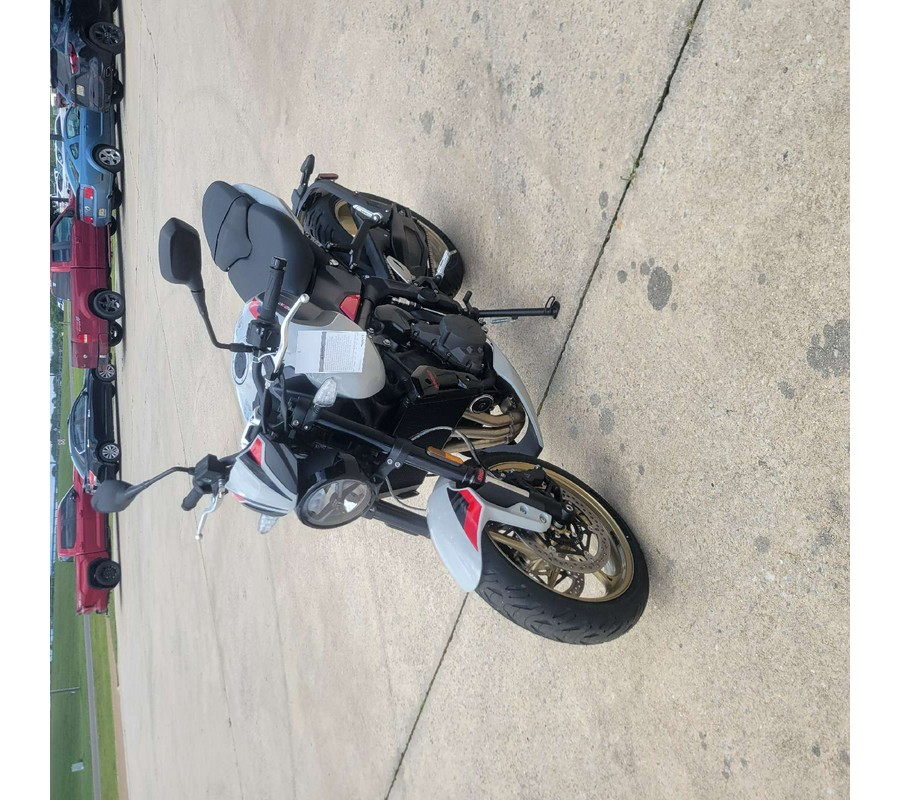 2026 Triumph Trident 800