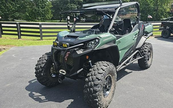 2023 Can-AM Commander DPS 700