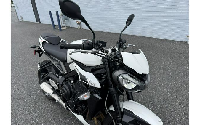 2024 STREET TRIPLE 765 R - Triumph