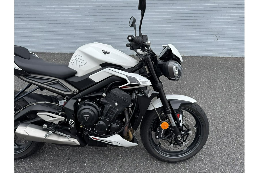2024 STREET TRIPLE 765 R - Triumph