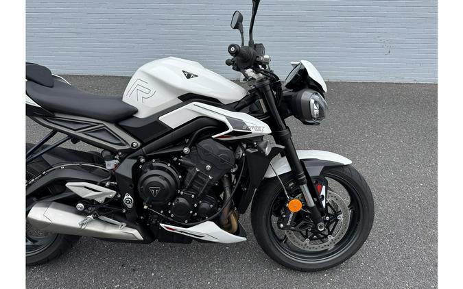 2024 STREET TRIPLE 765 R - Triumph