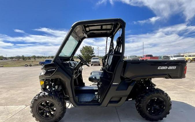 2023 Can-Am® Defender DPS HD10 Timeless Black