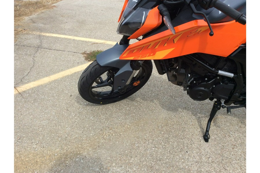 2024 KTM 250 DUKE