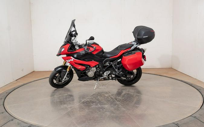 2016 BMW S 1000 XR Racing Red