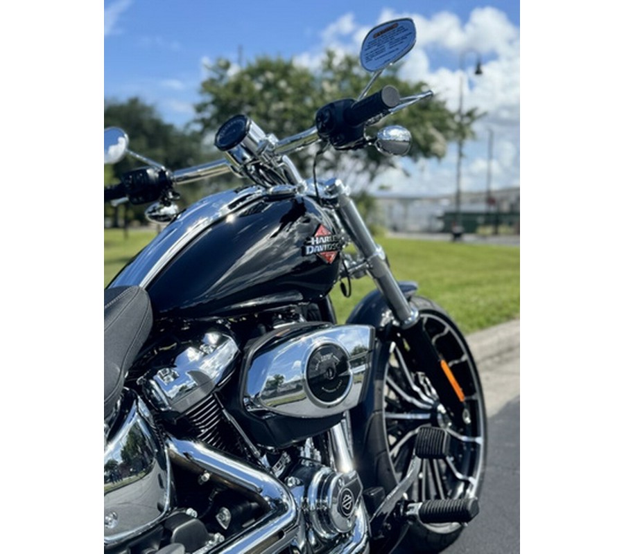 2025 Harley-Davidson Softail FXBR - Breakout