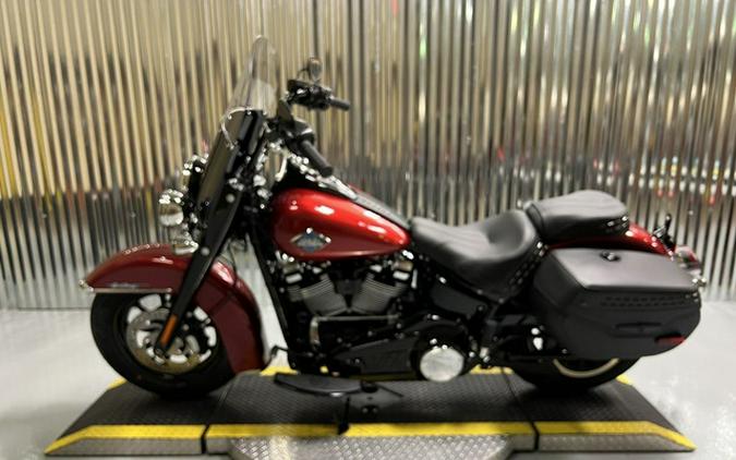 2026 Harley-Davidson Softail FLHC - Heritage Classic